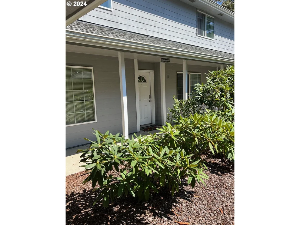 Unit for sale at 1150 HEMLOCK ST, Florence, OR 97439