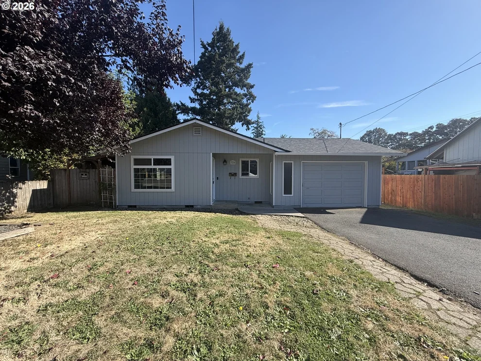 Unit for sale at 324 N 5TH ST, StHelens, OR 97051