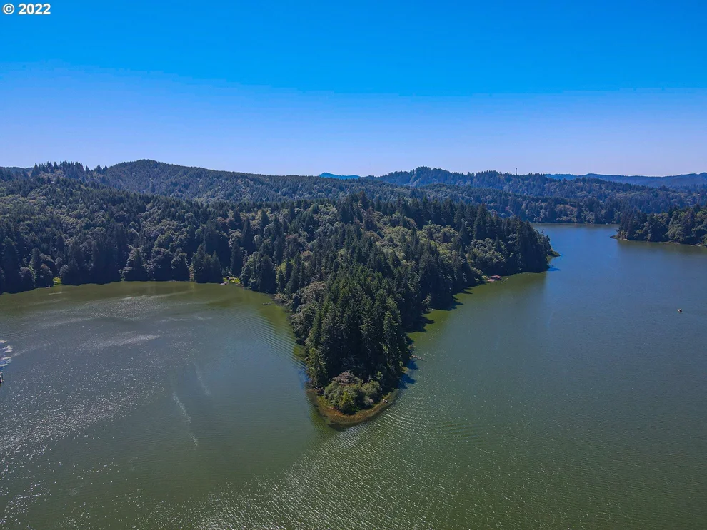 Unit for sale at 0 N Tenmile Lake, Lakeside, OR 97449