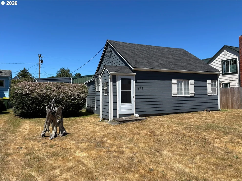 Unit for sale at 467 KINGWOOD ST, Florence, OR 97439