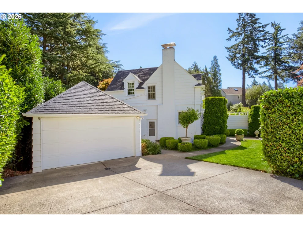 Unit for sale at 6394 SW BURLINGAME AVE, Portland, OR 97239