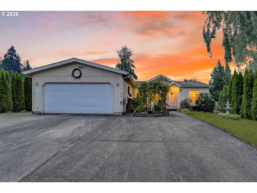 Unit for sale at 1837 WOODLAND AVE, Woodburn, OR 97071