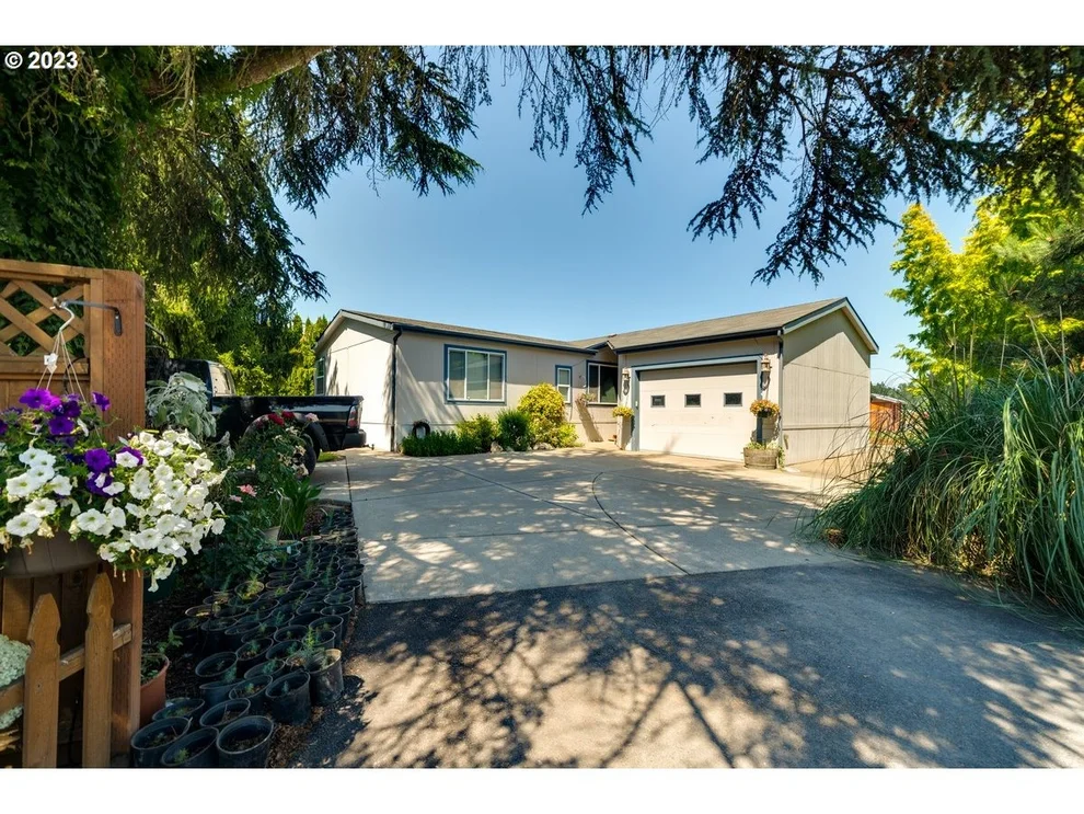 Unit for sale at 3100 LONE OAK RD N, McMinnville, OR 97128