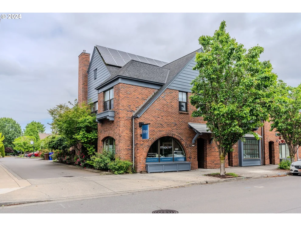 Unit for sale at 1510 NE VILLAGE ST, Fairview, OR 97024