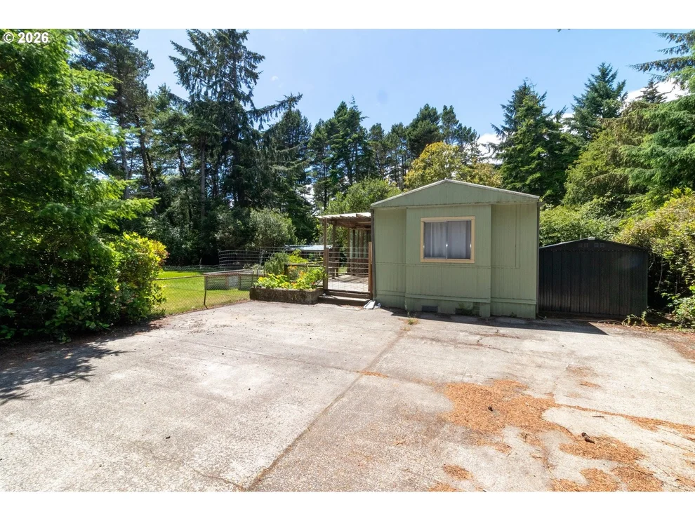 Unit for sale at 4842 SEAPINE DR, Florence, OR 97439