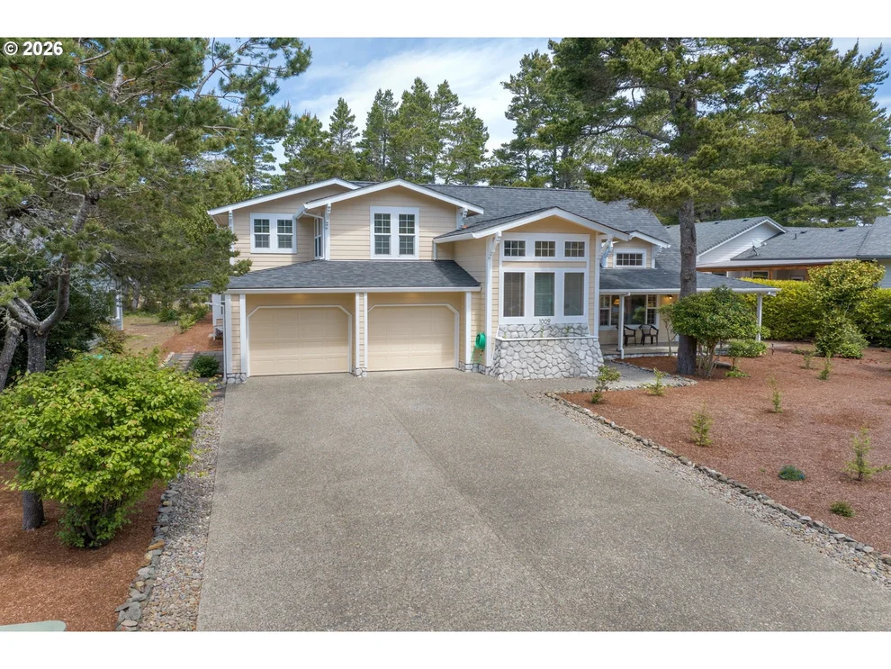 Unit for sale at 1009 ROYAL SAINT GEORGE DR, Florence, OR 97439