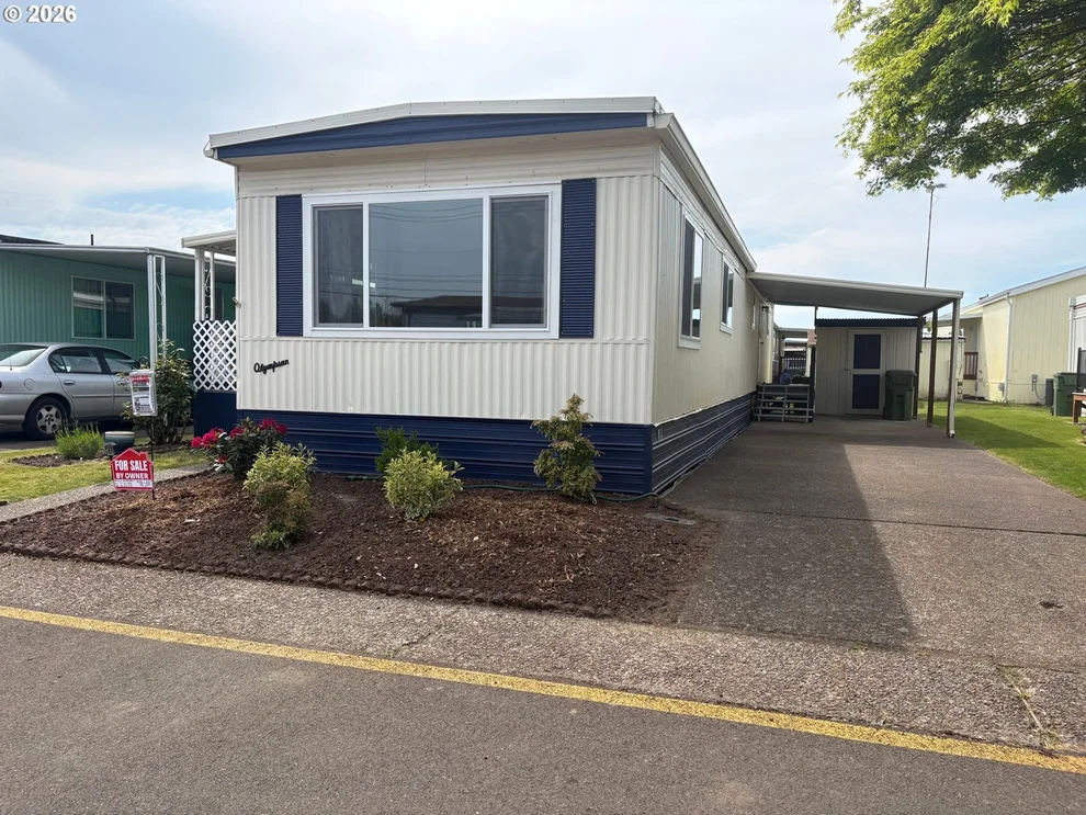 Unit for sale at 2902 E 2ND ST, Newberg, OR 97132