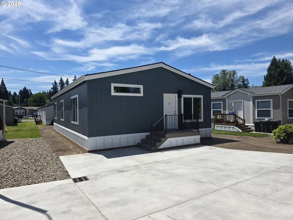 Unit for sale at 7940 SE Posey, Milwaukie, OR 97267