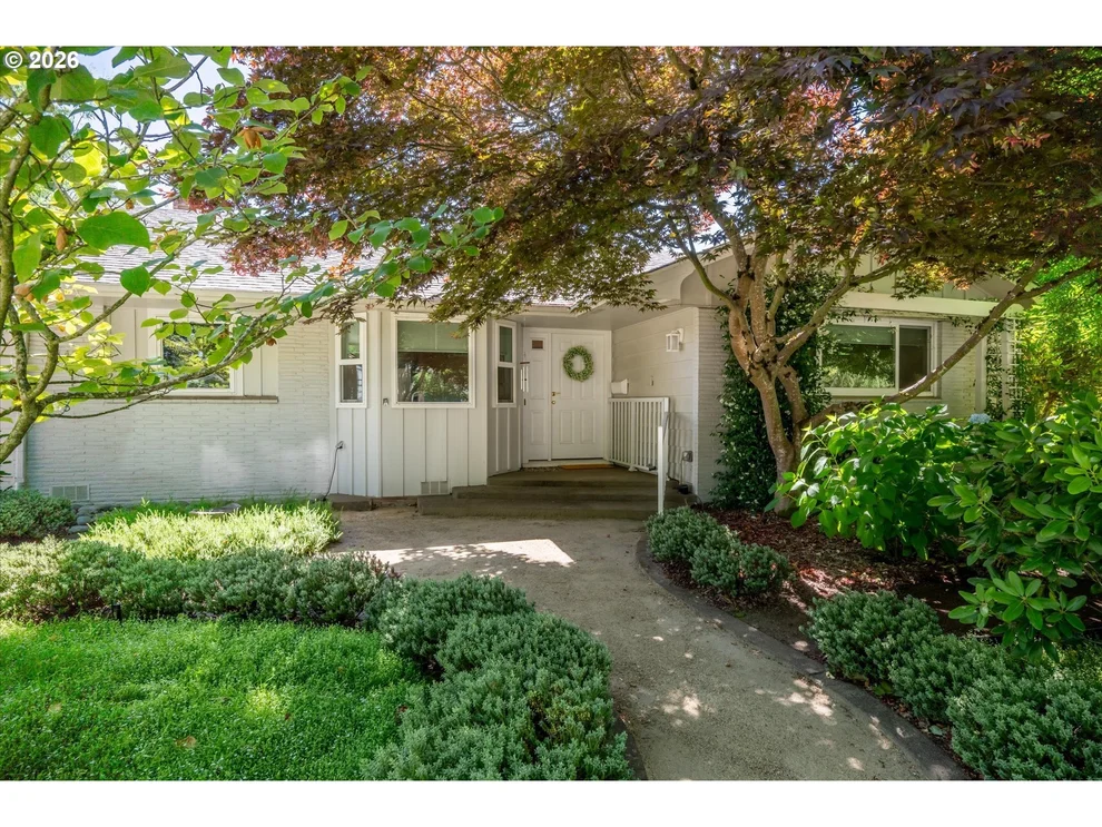 Unit for sale at 243 DARTMOOR DR, Eugene, OR 97401