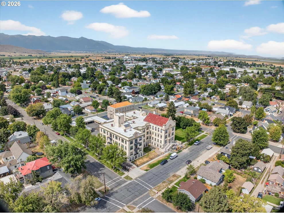 Unit for sale at 2365 4TH ST, BakerCity, OR 97814