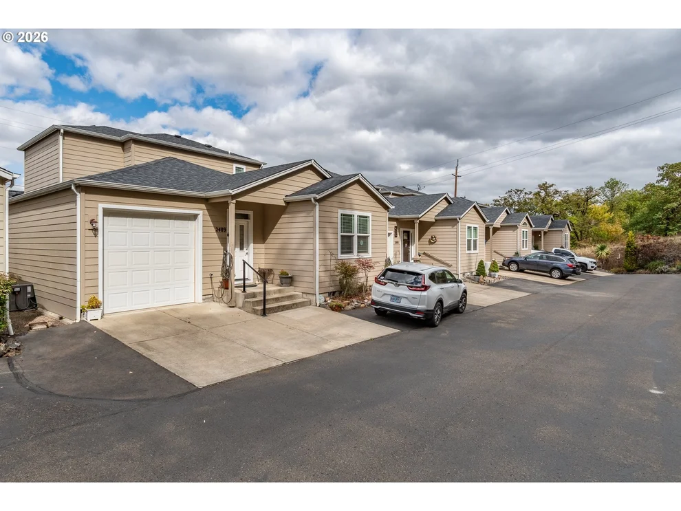 Unit for sale at 2489 SE WALDON AVE, Roseburg, OR 97470