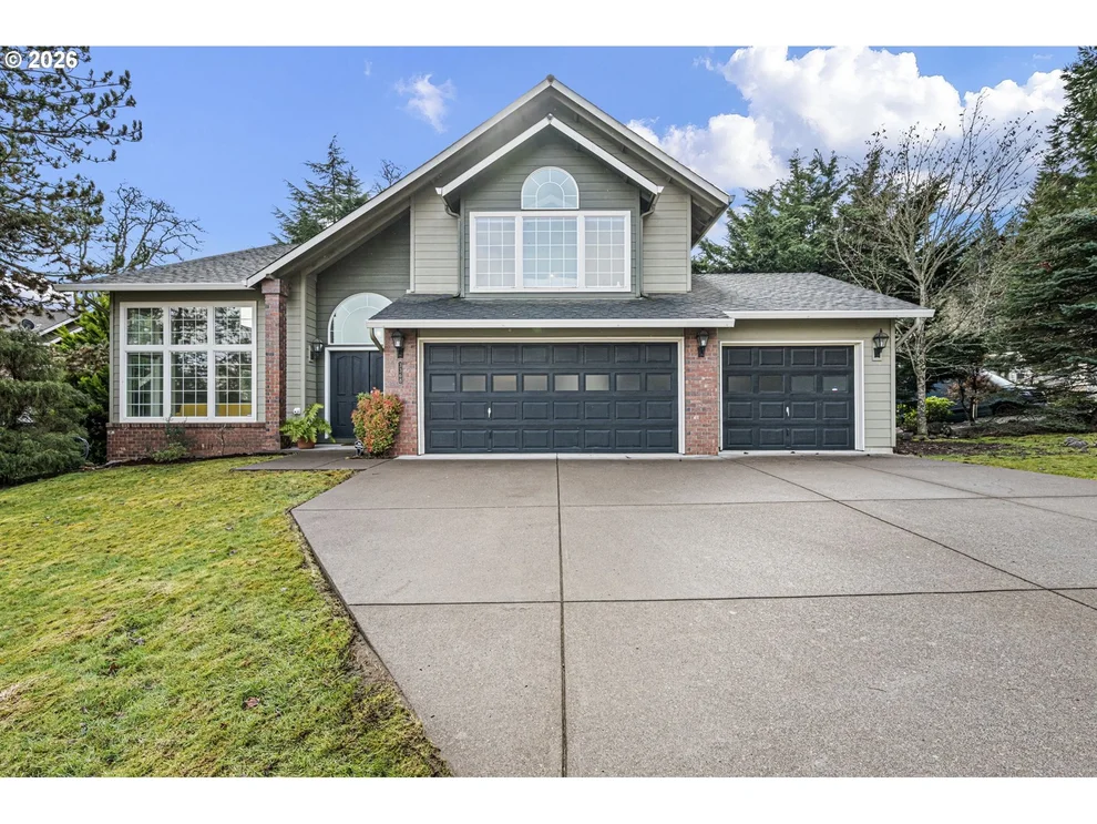 Unit for sale at 3368 BENTLEY AVE, Eugene, OR 97405
