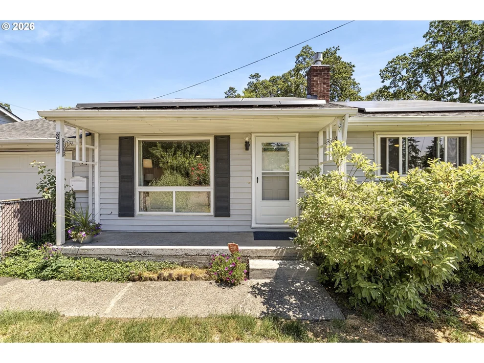 Unit for sale at 845 CORNELL AVE, Gladstone, OR 97027
