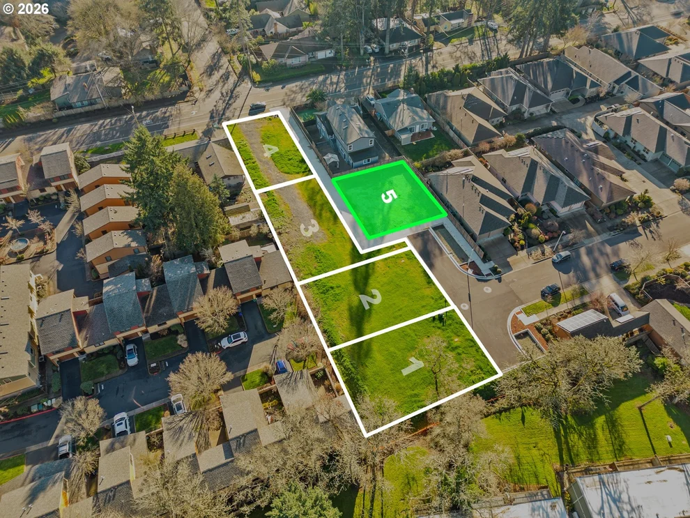 Unit for sale at Piper LN, Eugene, OR 97401