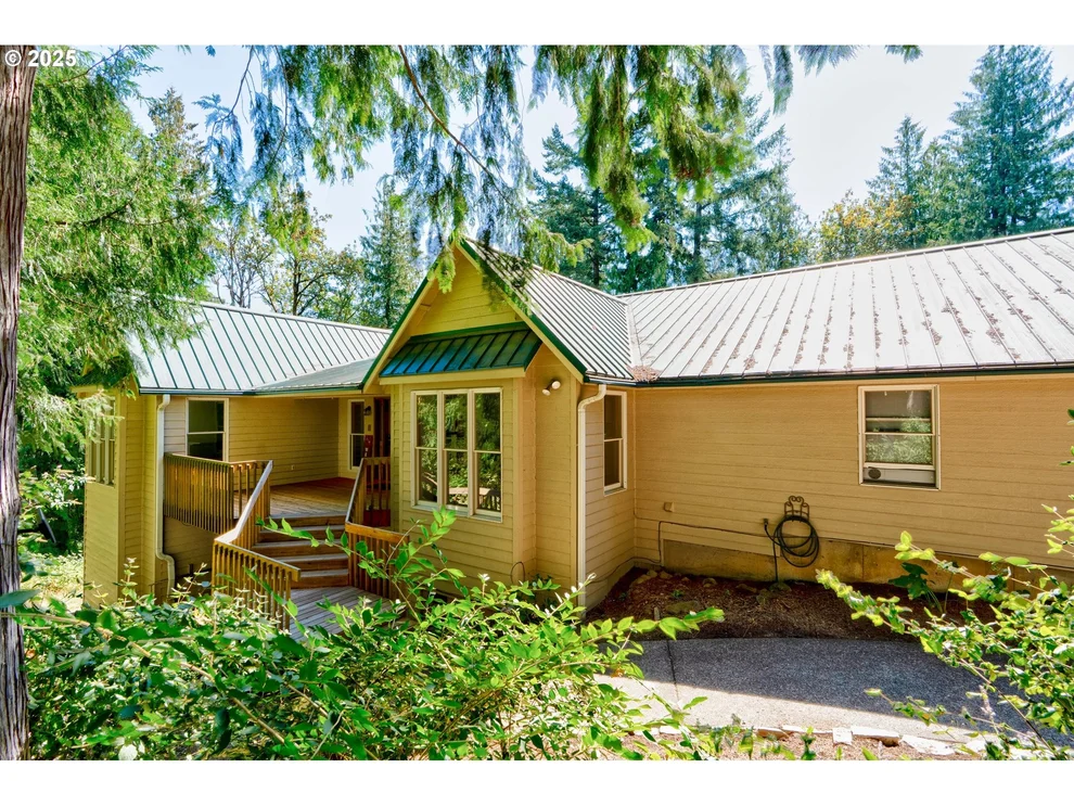 Unit for sale at 19380 S NELSON LN, OregonCity, OR 97045