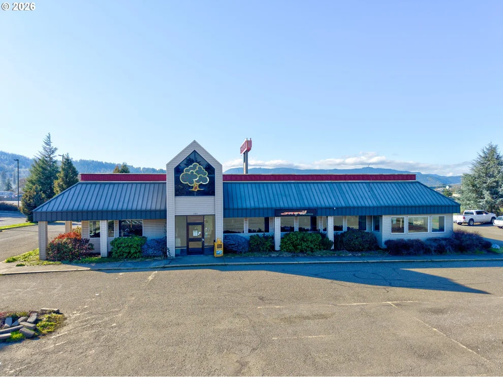 Unit for sale at 125 PONDEROSA DR, Sutherlin, OR 97479