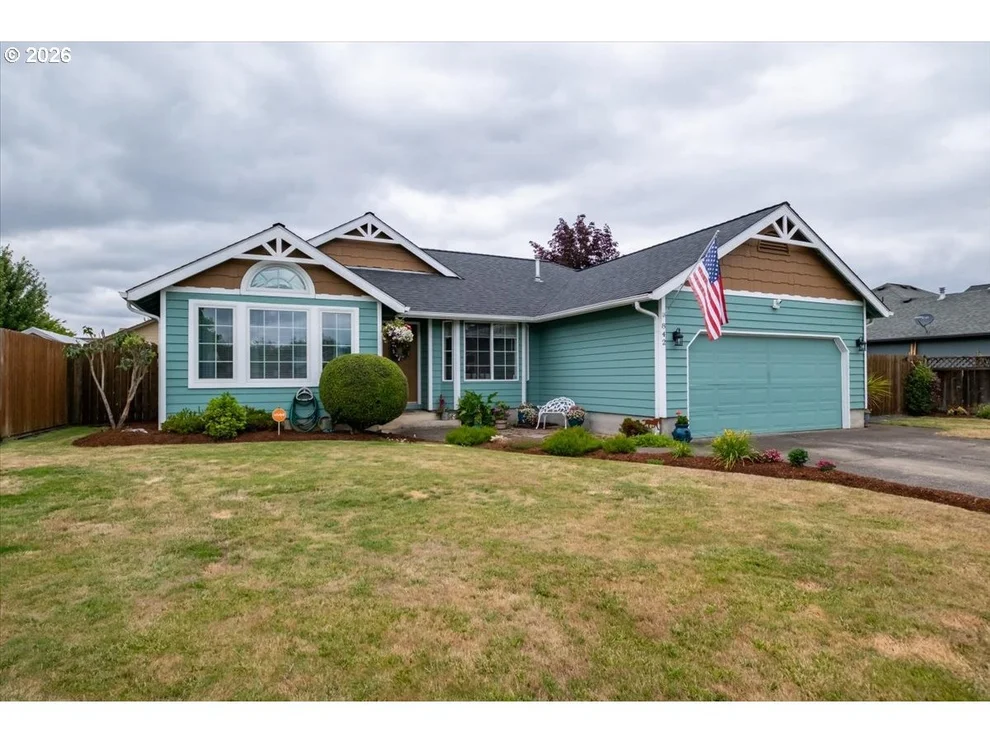 Unit for sale at 842 29TH AVE, SweetHome, OR 97386