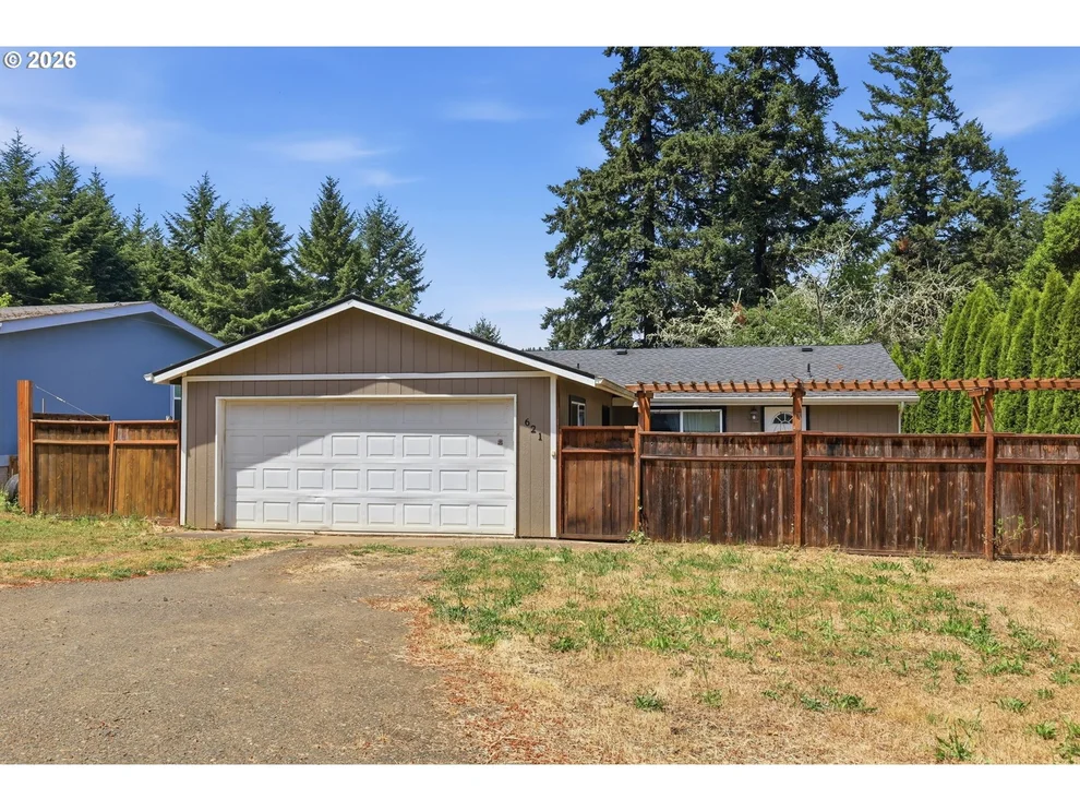 Unit for sale at 621 WESTLOG ST, Yoncalla, OR 97499