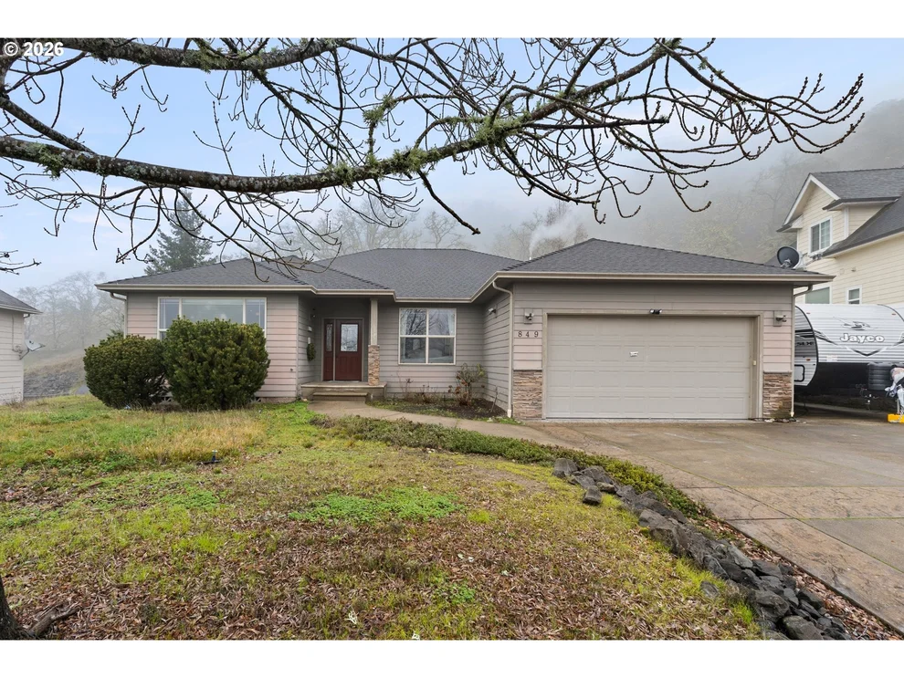 Unit for sale at 849 NORTH VIEW DR, Winchester, OR 97495