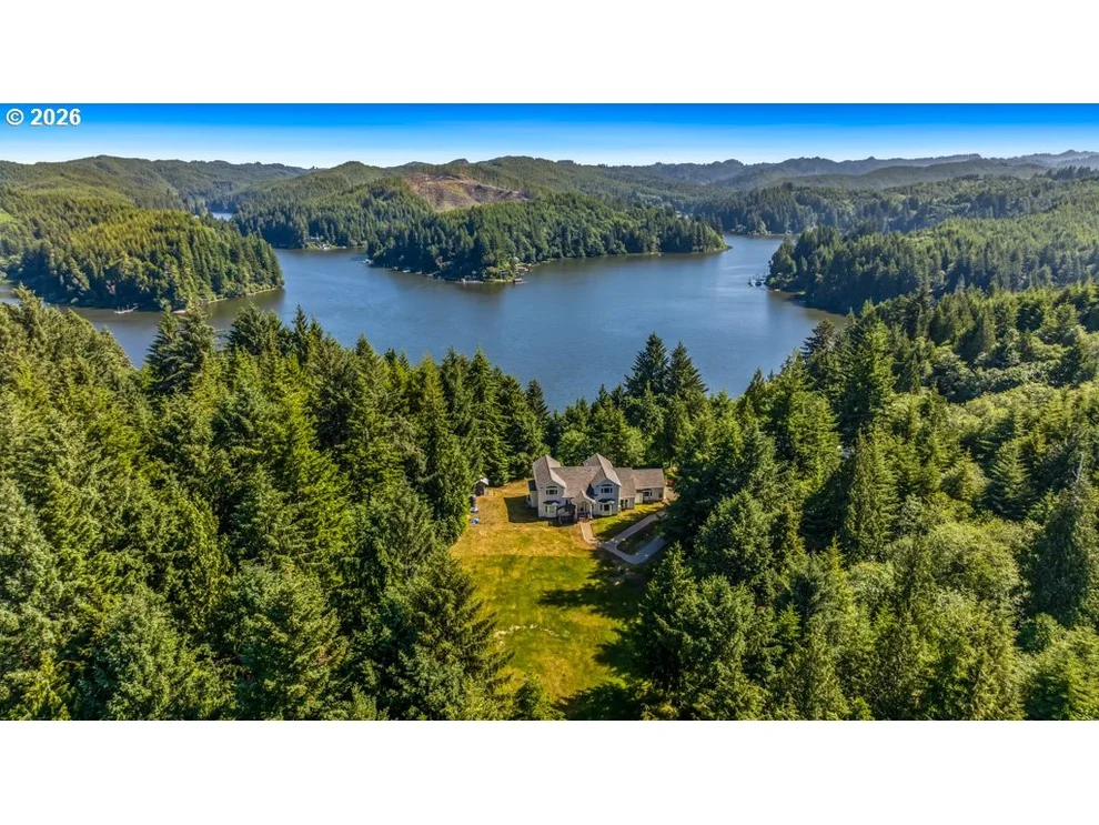 Unit for sale at 95529 NORD LOCH LN, Lakeside, OR 97449