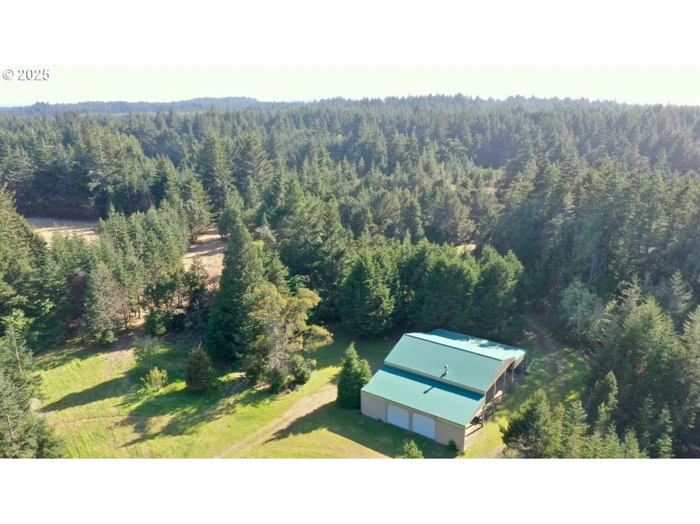Unit for sale at 42836 HENSLEY HILL RD, PortOrford, OR 97465