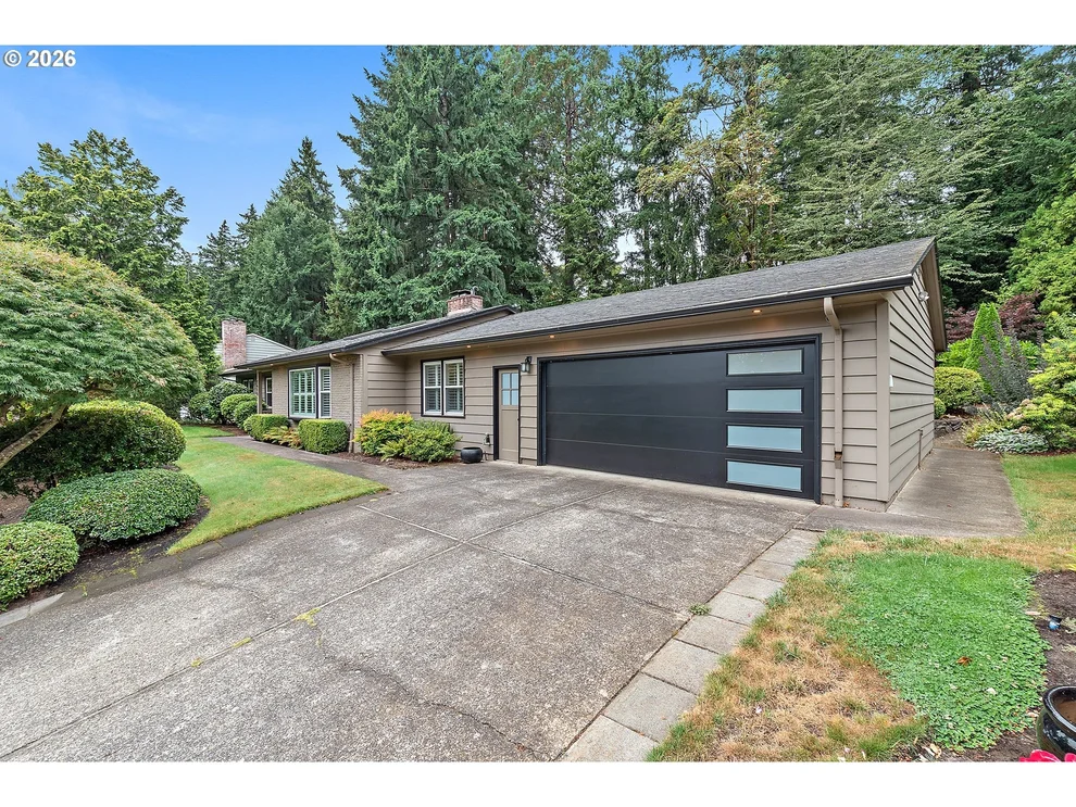 Unit for sale at 2615 SW SCENIC DR, Portland, OR 97225