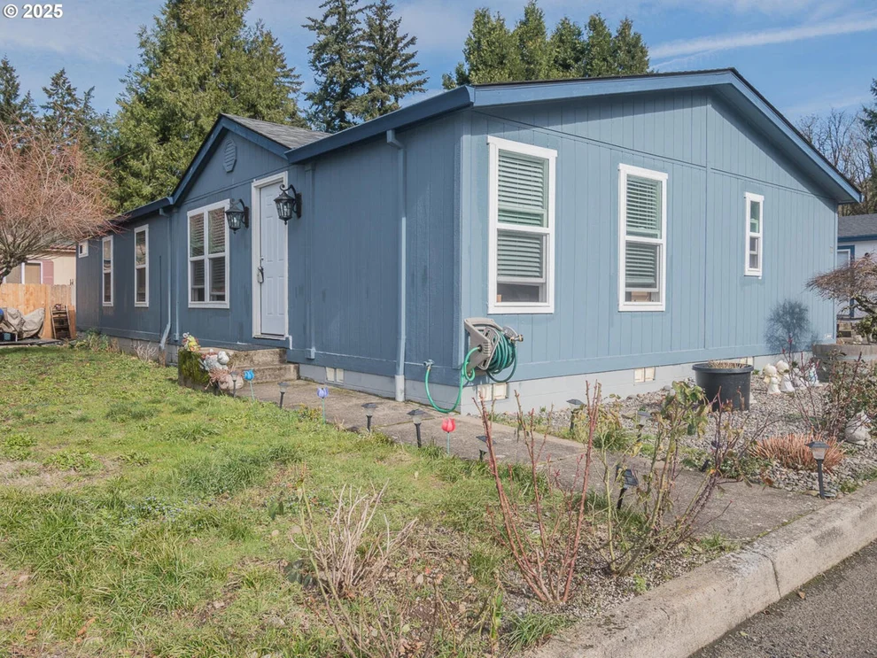 Unit for sale at 5200 SE 132ND AVE, Portland, OR 97236