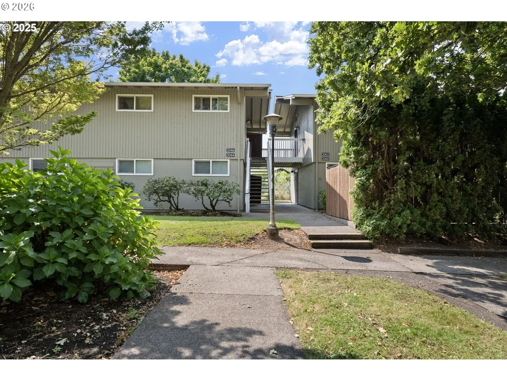Unit for sale at 2046 W 14TH PL, Eugene, OR 97402