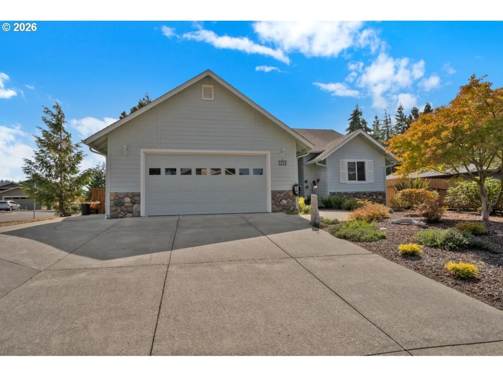 Unit for sale at 2288 11TH ST, Florence, OR 97439