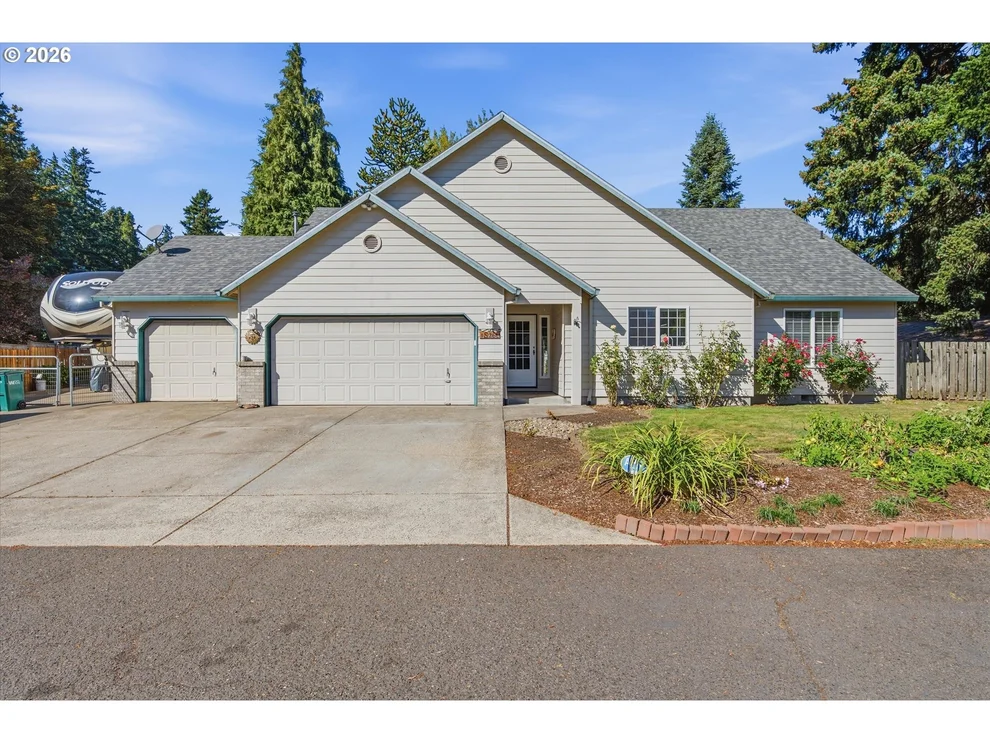 Unit for sale at 18260 SE RIVER RD, Milwaukie, OR 97267
