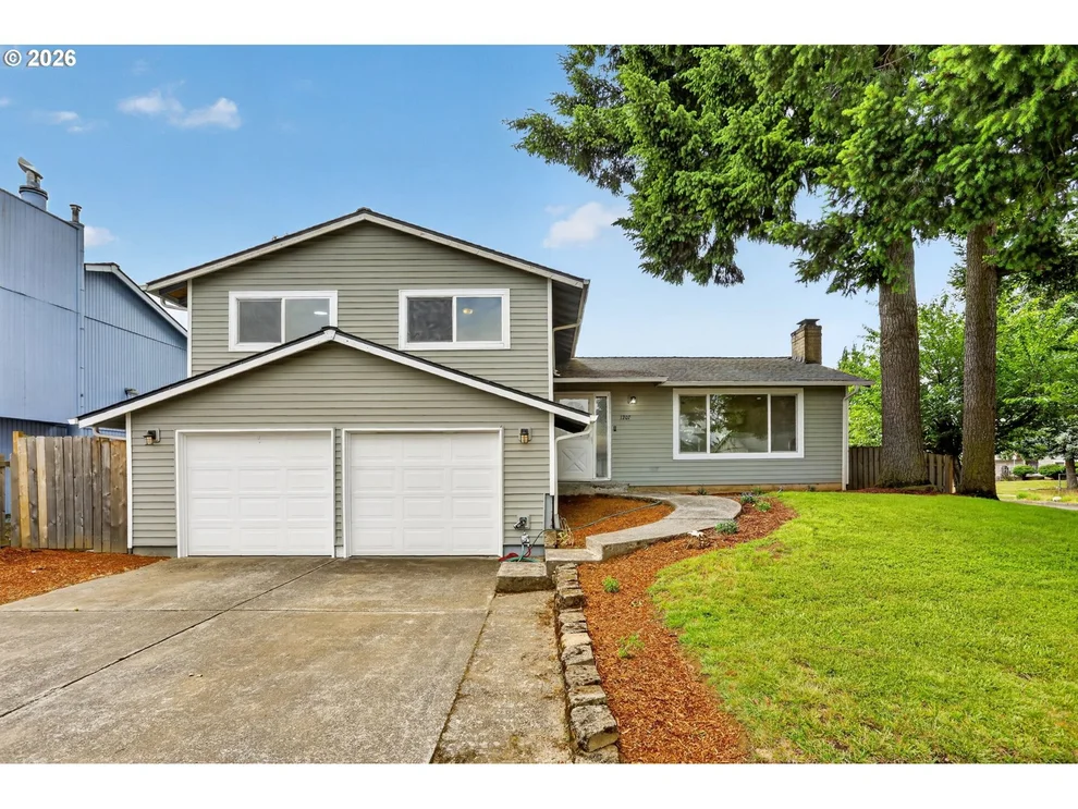 Unit for sale at 1207 SE 217TH AVE, Gresham, OR 97030