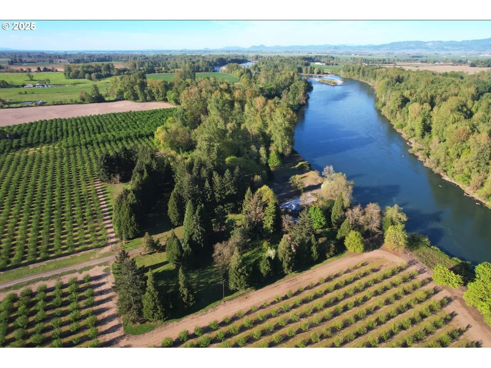 Unit for sale at 93579 RIVER RD, JunctionCity, OR 97448