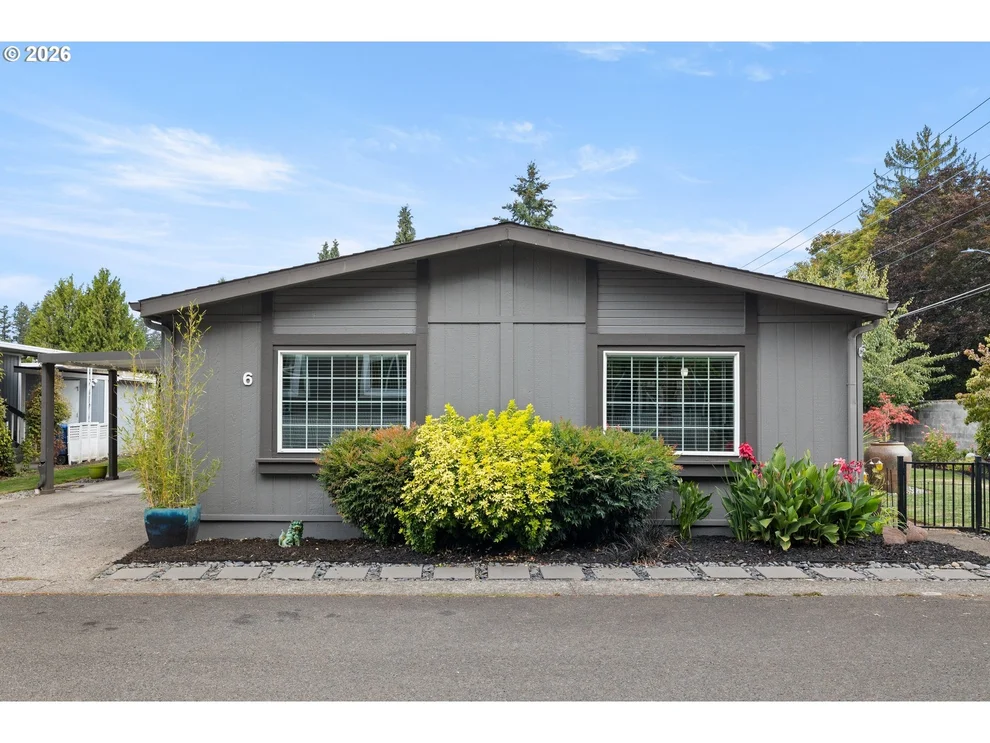 Unit for sale at 10523 SE LINWOOD AVE, Milwaukie, OR 97222