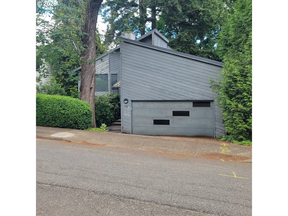 Unit for sale at 755 SW CHESTNUT ST, Portland, OR 97219