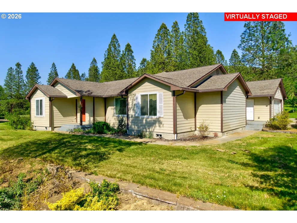 Unit for sale at 757 ECHO DR, Roseburg, OR 97470