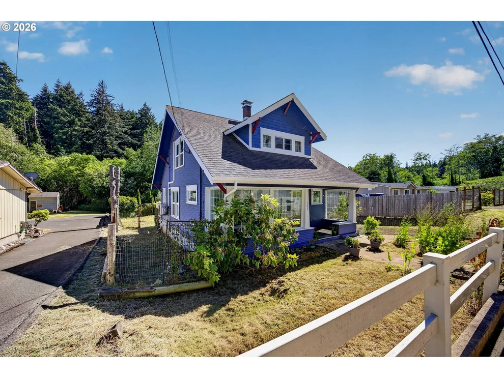 Unit for sale at 1421 ANDERSON AVE, CoosBay, OR 97420