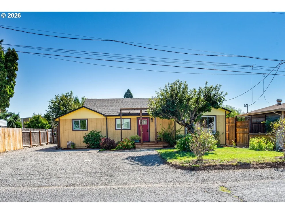 Unit for sale at 1883 7TH ST, Springfield, OR 97477