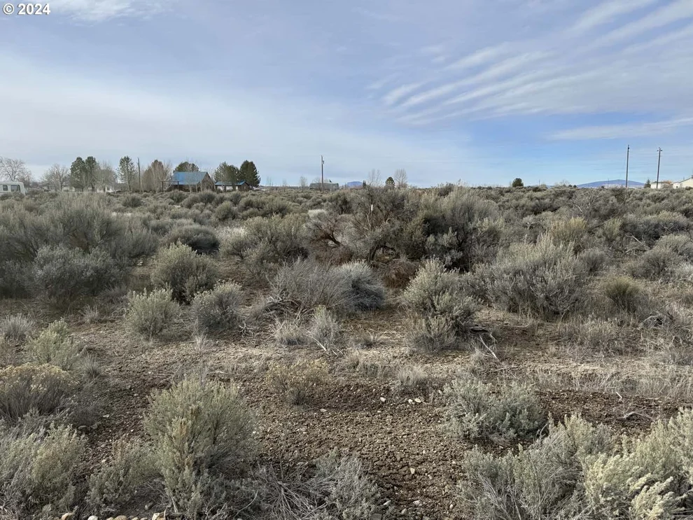 Unit for sale at Twighlight RD, ChristmasValley, OR 97641