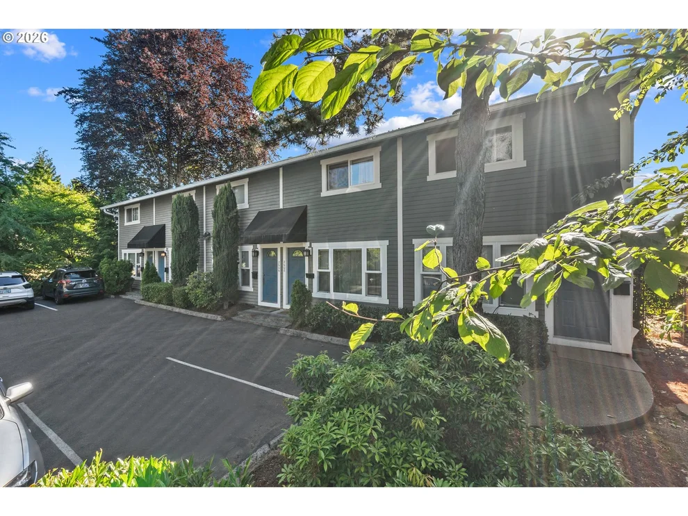 Unit for sale at 2602 SE 25TH AVE, Portland, OR 97202