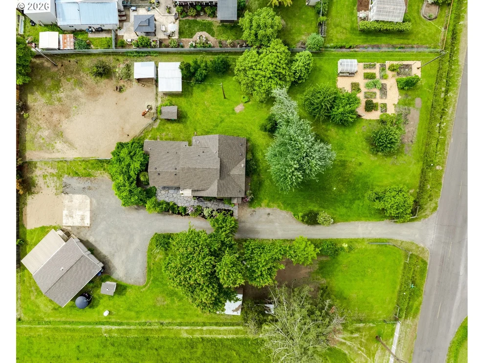 Unit for sale at 81887 DAVISSON RD, Creswell, OR 97426