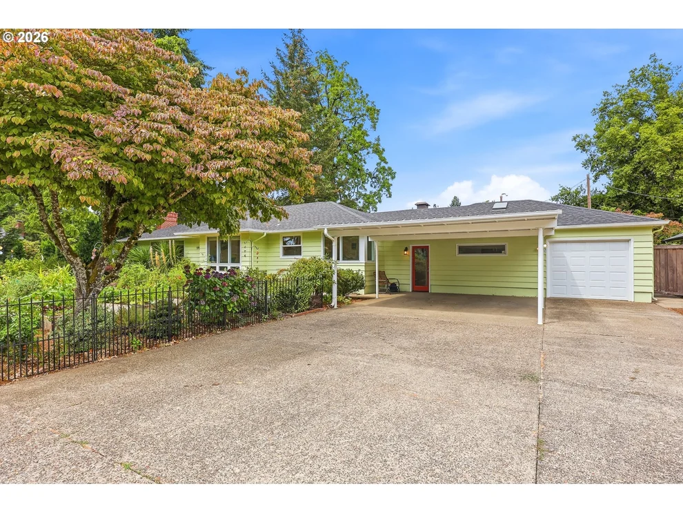 Unit for sale at 595 DARTMOOR DR, Eugene, OR 97401