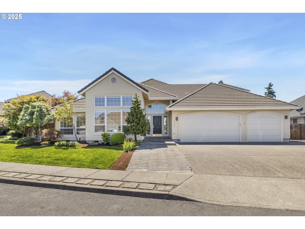 Unit for sale at 1947 NE 21ST AVE, Canby, OR 97013