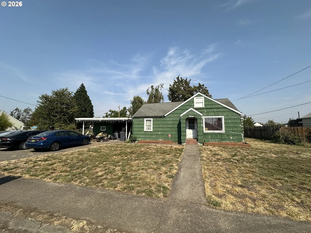 Unit for sale at 467 17TH ST, Springfield, OR 97477