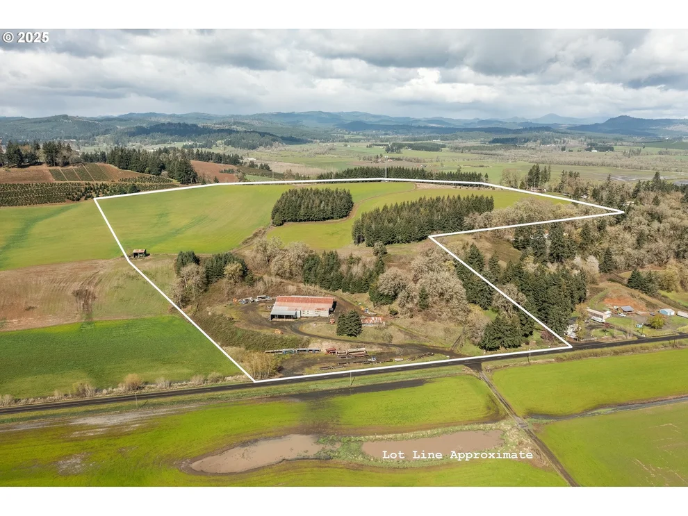 Unit for sale at 92884 APPLEGATE, JunctionCity, OR 97448