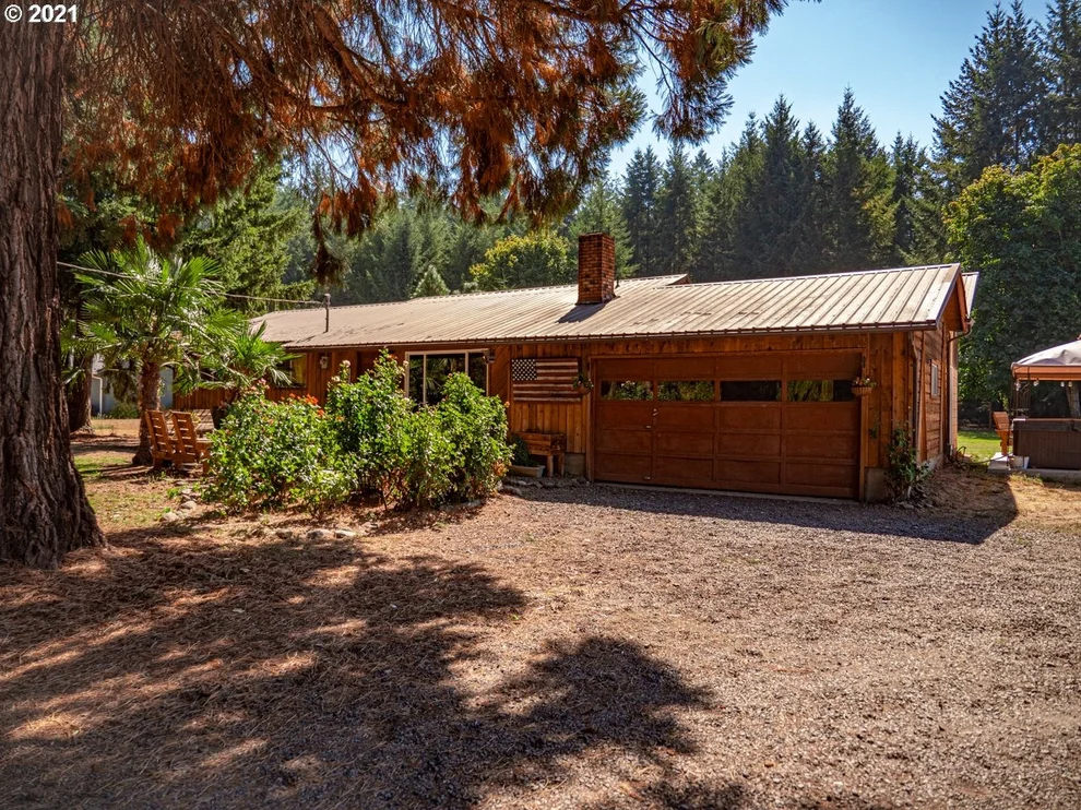 Unit for sale at 40804 Country LN, SweetHome, OR 97386