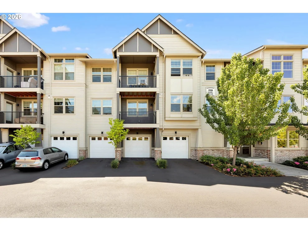 Unit for sale at 17126 SW Snowdale ST, Beaverton, OR 97007
