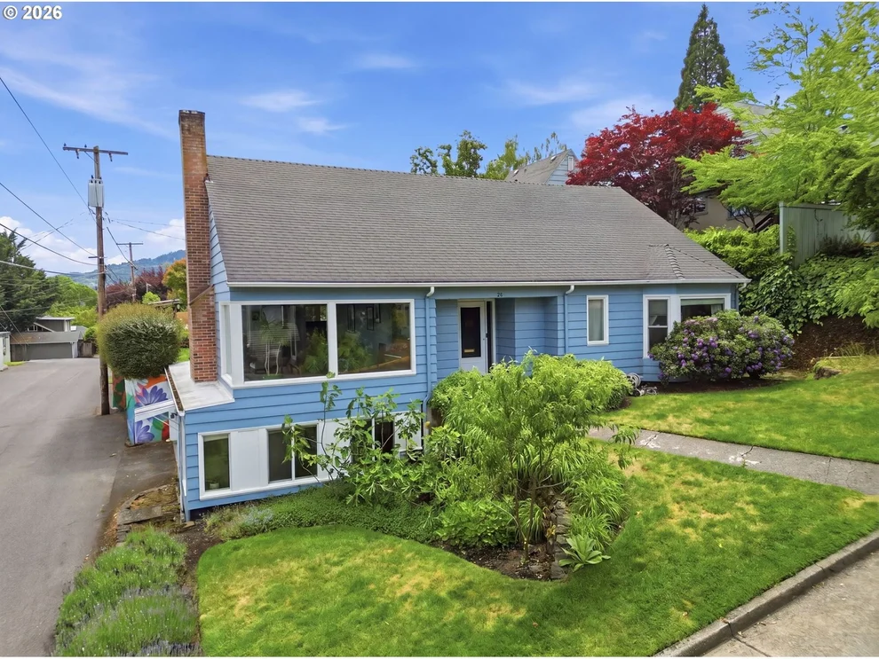 Unit for sale at 28 W 22nd AVE, Eugene, OR 97405