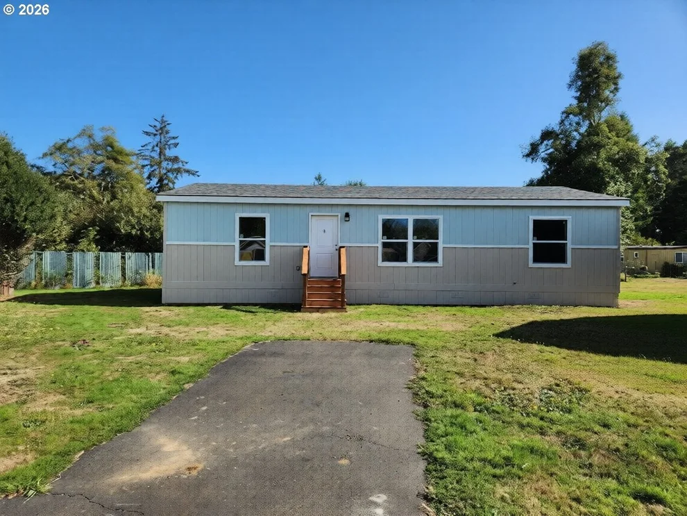 Unit for sale at 110 NW 4th ST, Warrenton, OR 97146