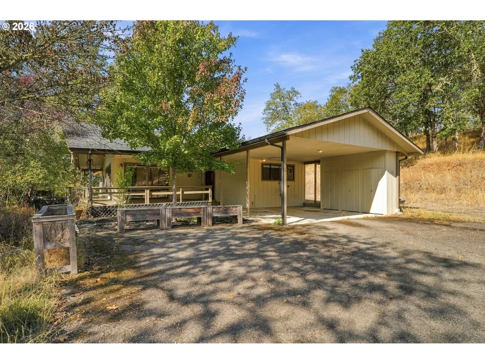 Unit for sale at 120 FOX LN, Roseburg, OR 97471