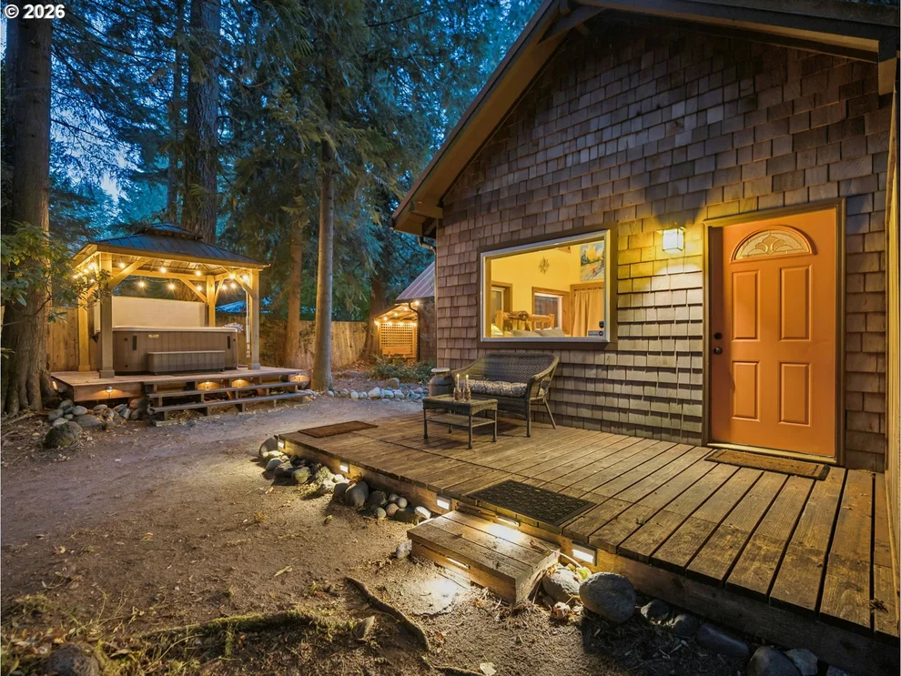 Unit for sale at 66537 E MOUNTAIN AIR DR, Welches, OR 97067